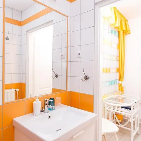 Szivárvány Panzió Bed & Breakfast 2*