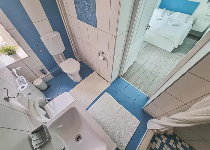 Nocleg ze śniadaniem Szivarvany Panzio 2*