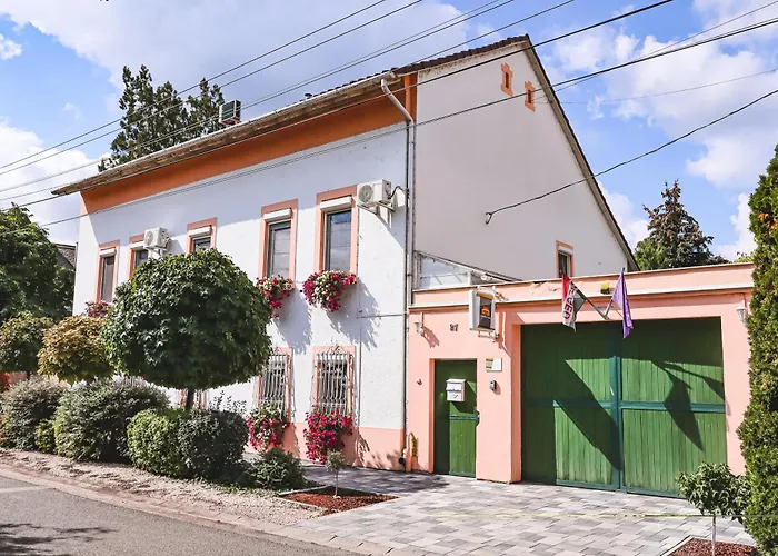 Nocleg ze śniadaniem Szivarvany Panzio