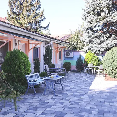 Szivárvány Panzió 2* Szeged