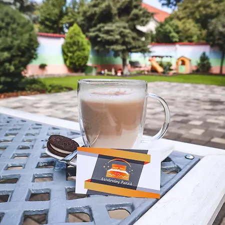 Bed and breakfast Szivárvány Panzió 2*