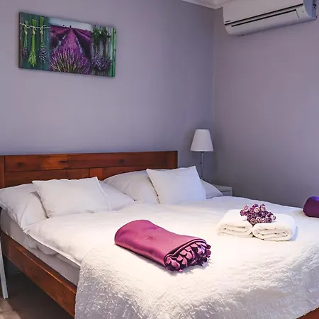 Szivárvány Panzió Bed and breakfast