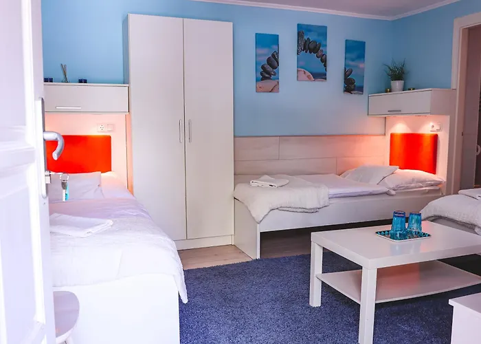 Szivarvany Panzio Bed & Breakfast 2*