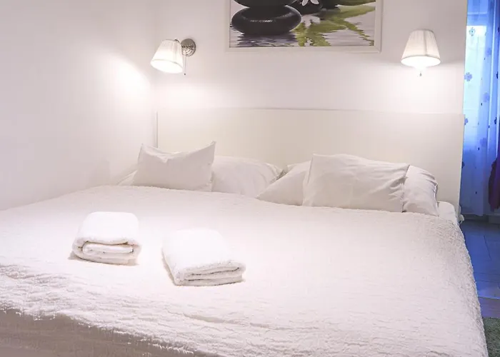 Szivarvany Panzio Bed & Breakfast